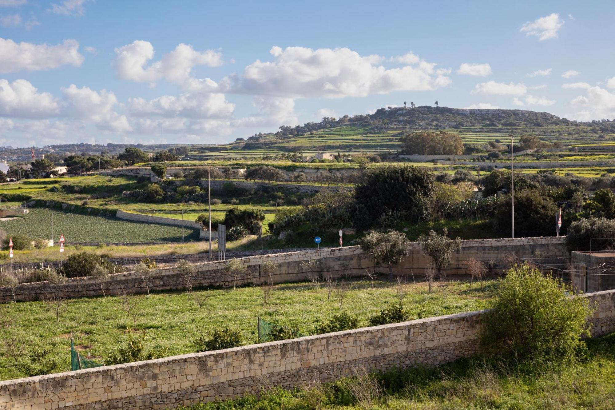 Modern & Spacious 2Br Apartment With Country Views - Close To Xemxija Bay San Pawl il-Baħar Zewnętrze zdjęcie