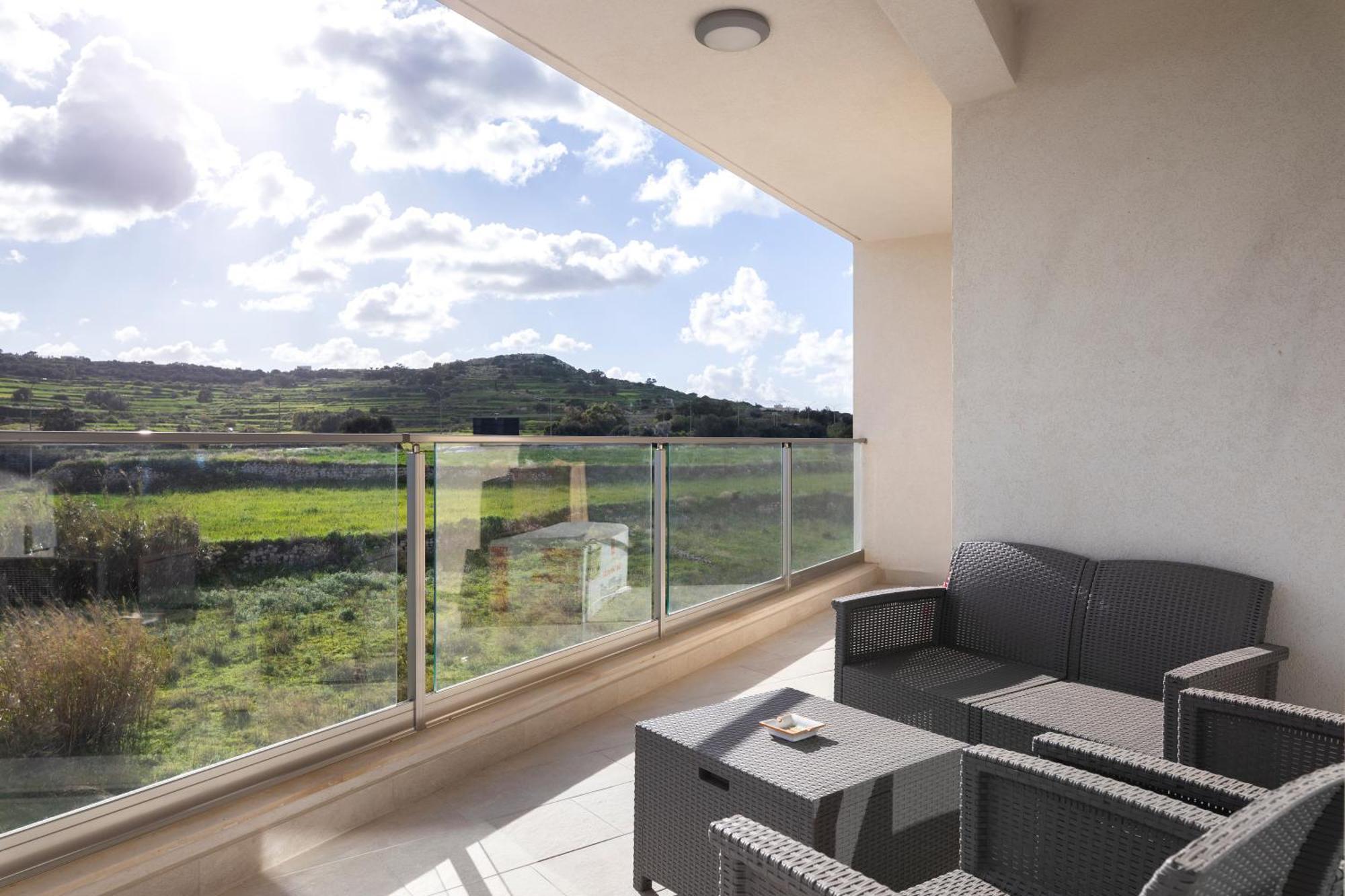 Modern & Spacious 2Br Apartment With Country Views - Close To Xemxija Bay San Pawl il-Baħar Zewnętrze zdjęcie